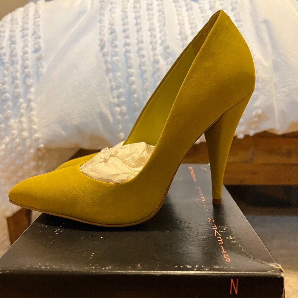 STEVEN by Steve Madden Alenah Pump, Yellow/Nubuck, Sz 7.5